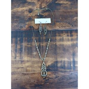 Monet Matching Pendant Necklace & Earrings Gold Tone w Amber Color‎ Rhinestones